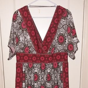 V-neck & back dress with pockets
